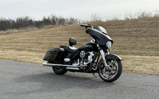 2014 Harley-Davidson® FLHXS - Street Glide® Special