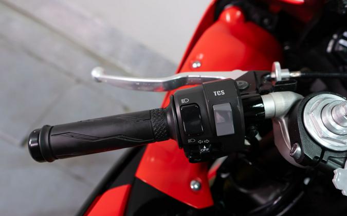2013 Yamaha YZF-R1