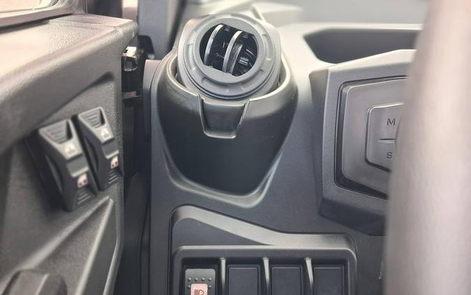 2026 Can-Am Defender DPS CAB