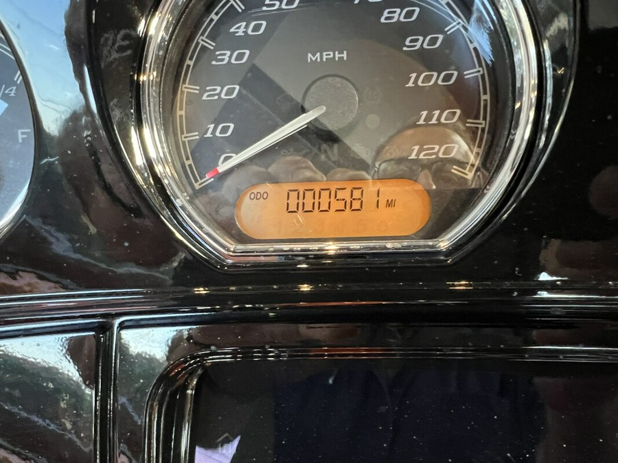 2023 Harley-Davidson Street Glide Special Baja Orange