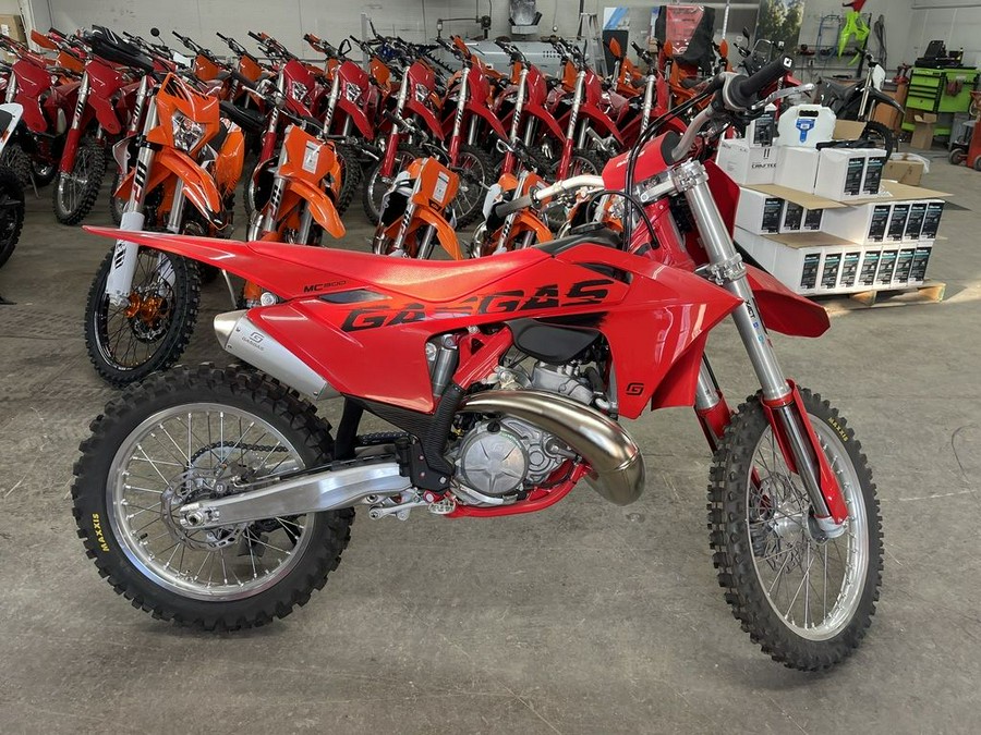2025 GASGAS MC 300