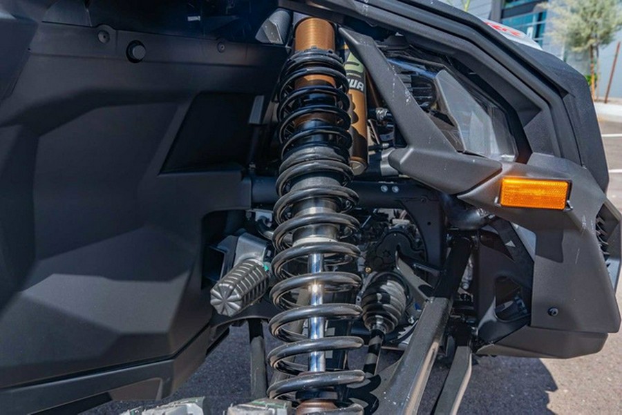 2025 Can-Am Maverick X3 Max RS Turbo RR Fiery Red & Hyper Silv