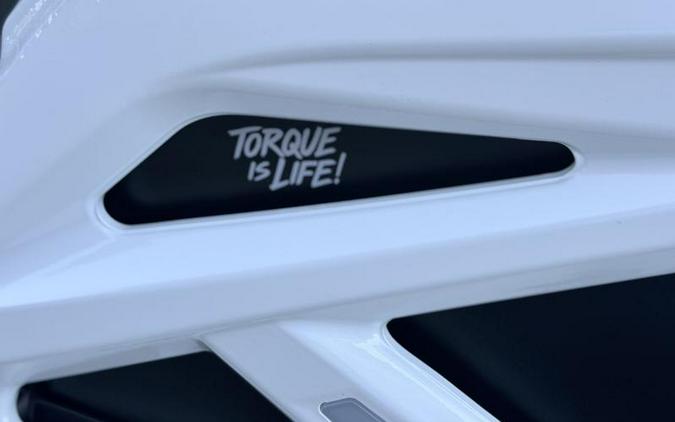 2026 Throne Cycles SRPNT Z27 WHITE LUX