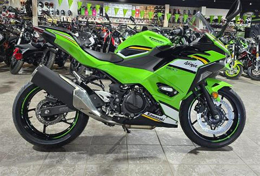 2025 Kawasaki Ninja 500 KRT Edition