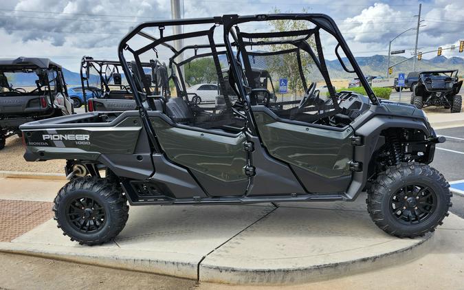 2025 Honda PIONEER 1000-6 DLX CRE