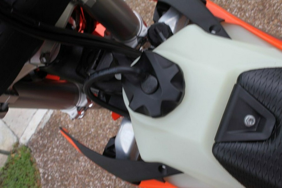 2027 KTM XC 300 W