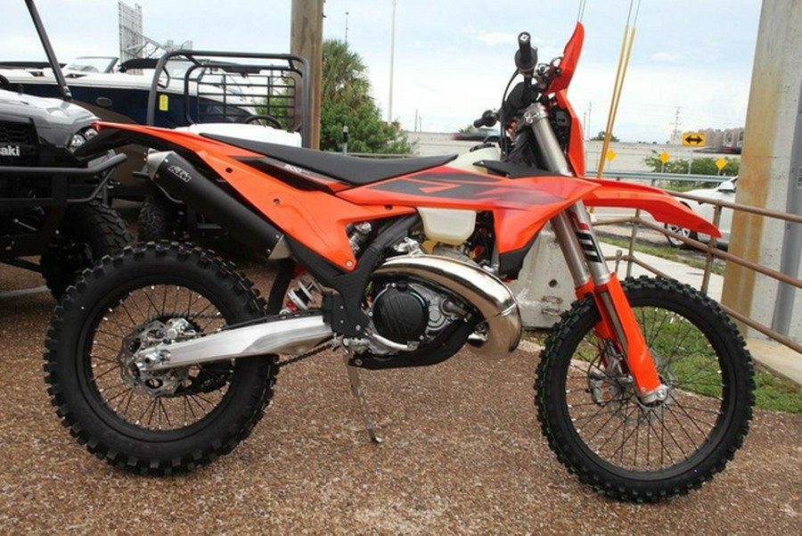 2027 KTM XC 300 W