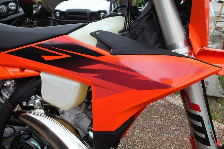 2027 KTM XC 300 W