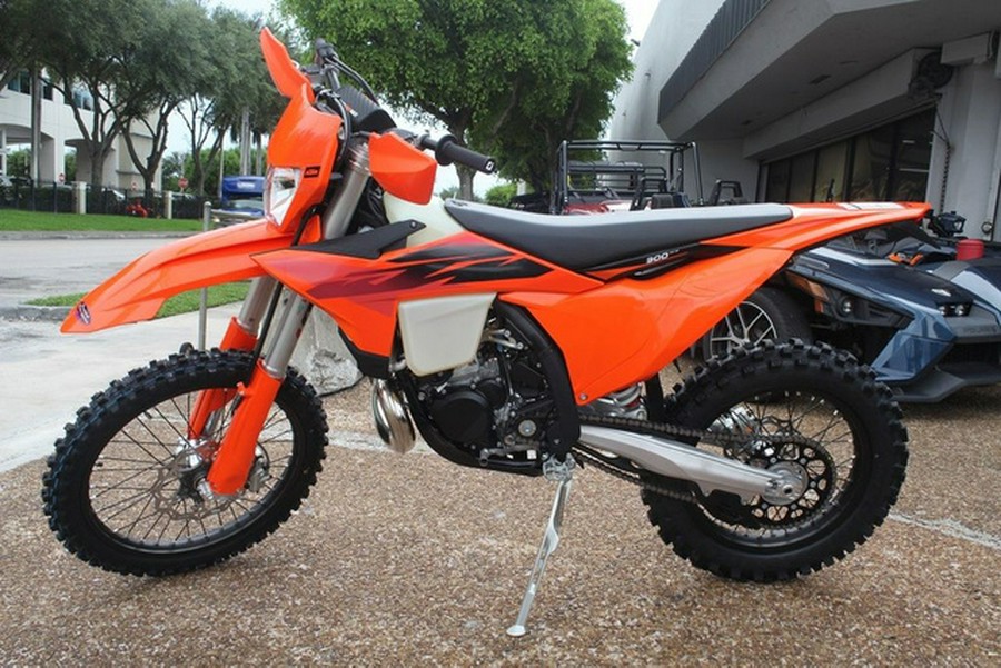 2027 KTM XC 300 W