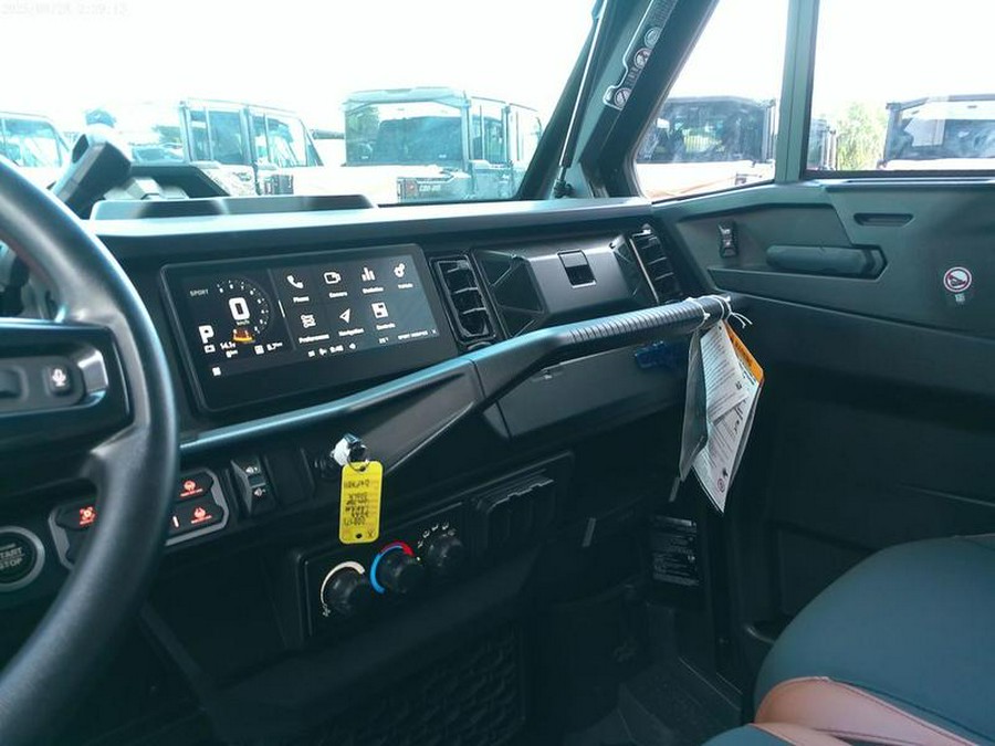 2026 Can-Am® Defender MAX LONE STAR CAB HD11