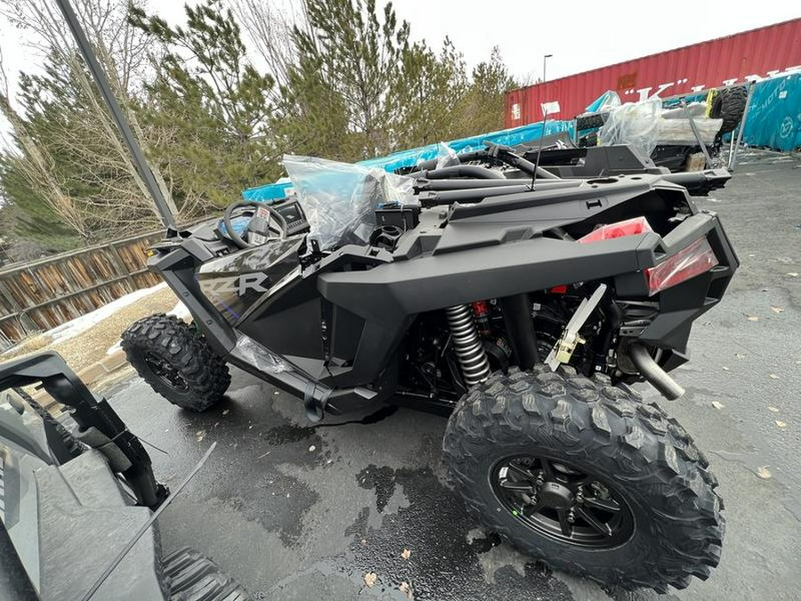 2023 Polaris® Z23RAD92BK