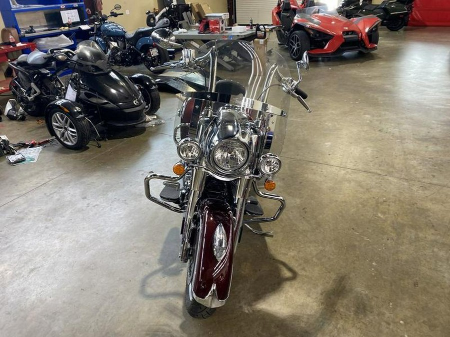 2022 Indian Motorcycle® Springfield® Maroon Metallic/Crimson Metallic