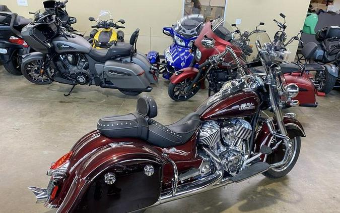 2022 Indian Motorcycle® Springfield® Maroon Metallic/Crimson Metallic