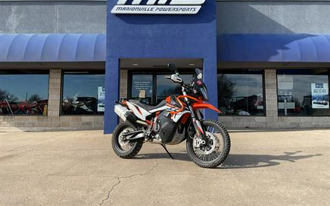 2022 KTM 890 Adventure R