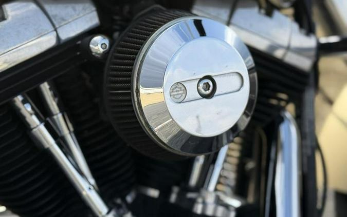 2015 Harley-Davidson® FLS - Softail Slim®