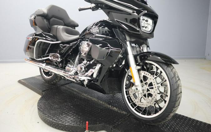 2026 Harley-Davidson Street Glide Limited FLHXL