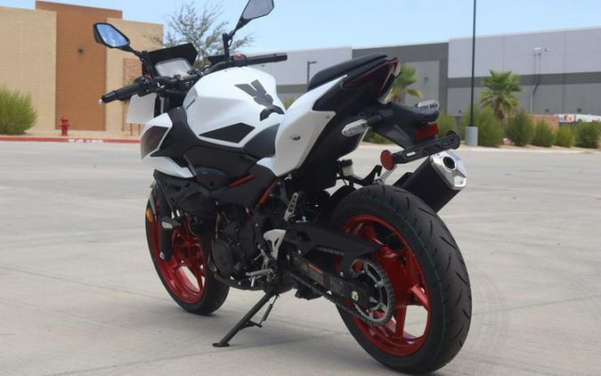 2026 Kawasaki Z500 SE ABS