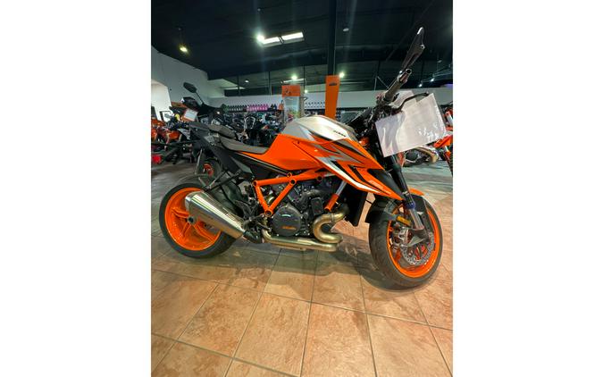 2023 KTM 1290 SUPER DUKE R EVO