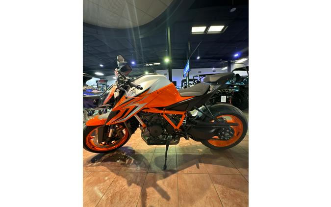 2023 KTM 1290 SUPER DUKE R EVO