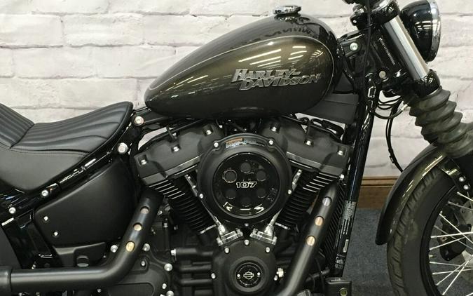 2020 Harley-Davidson Street Bob River Rock Gray FXBB