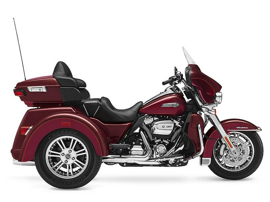 2017 Harley-Davidson® FLHTCUTG - Tri Glide® Ultra