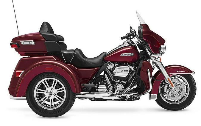 2017 Harley-Davidson® FLHTCUTG - Tri Glide® Ultra