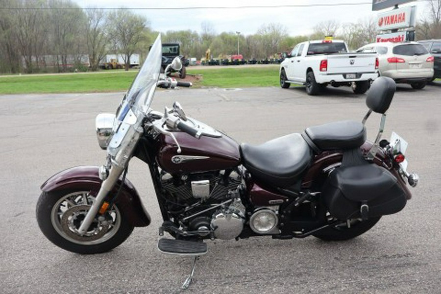 2005 Yamaha Road Star (Cast Wheel)