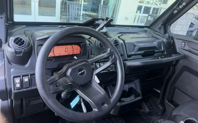 2025 Can-Am Defender MAX Lone Star Cab HD10