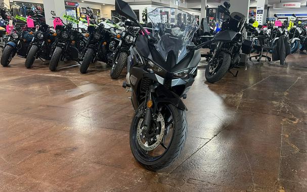 2025 Kawasaki NINJA 500 KRT SE ABS