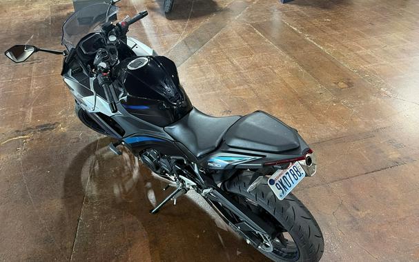 2025 Kawasaki NINJA 500 KRT SE ABS