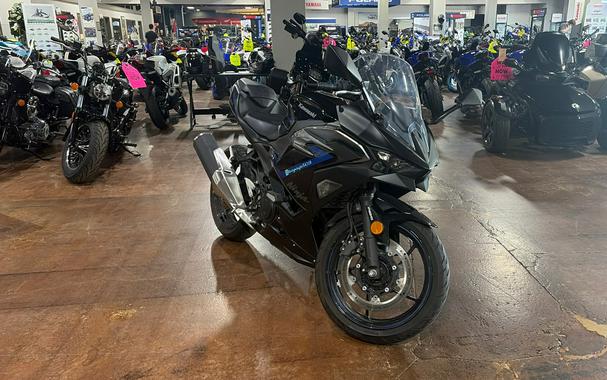 2025 Kawasaki NINJA 500 KRT SE ABS