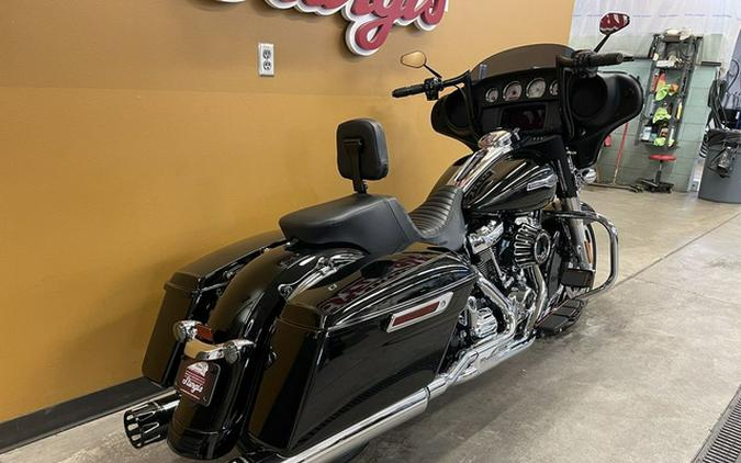 2022 Harley-Davidson FLHX - Street Glide