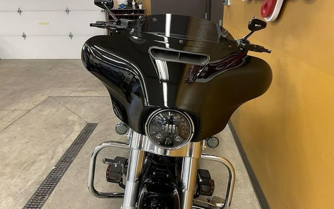 2022 Harley-Davidson FLHX - Street Glide