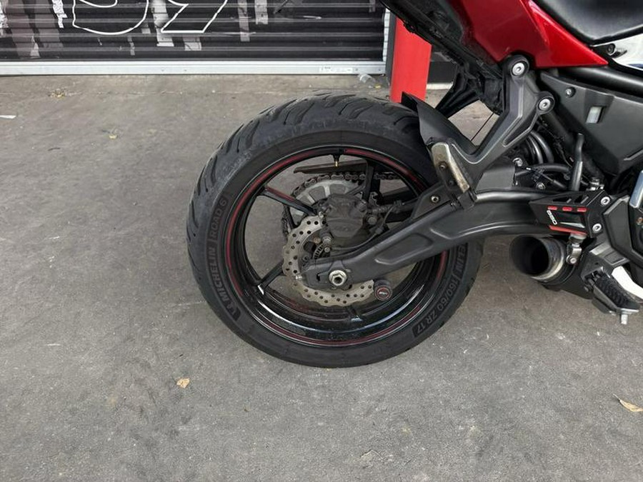 2022 Kawasaki Ninja® 650 ABS Metallic Matte Graphenesteel Gray