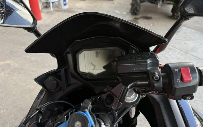 2022 Kawasaki Ninja® 650 ABS Metallic Matte Graphenesteel Gray