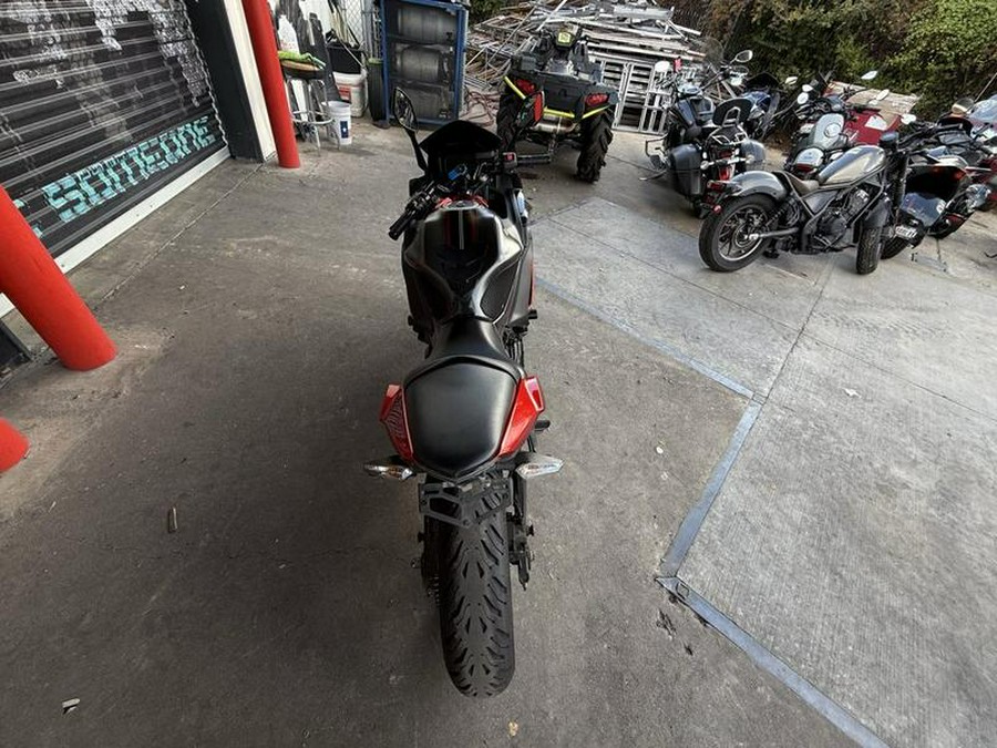 2022 Kawasaki Ninja® 650 ABS Metallic Matte Graphenesteel Gray