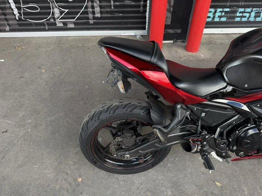 2022 Kawasaki Ninja® 650 ABS Metallic Matte Graphenesteel Gray