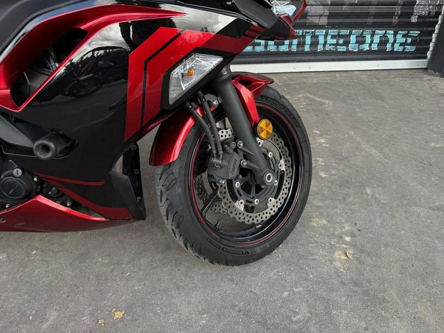 2022 Kawasaki Ninja® 650 ABS Metallic Matte Graphenesteel Gray