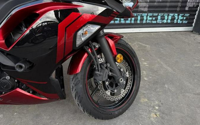 2022 Kawasaki Ninja® 650 ABS Metallic Matte Graphenesteel Gray