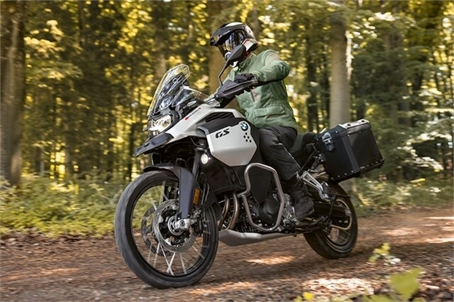 2026 BMW Motorrad F 900 GS Adventure