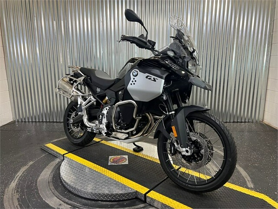 2026 BMW Motorrad F 900 GS Adventure
