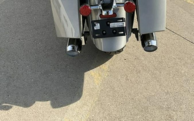 2025 Indian Roadmaster Limited Silver Quartz Metallic
