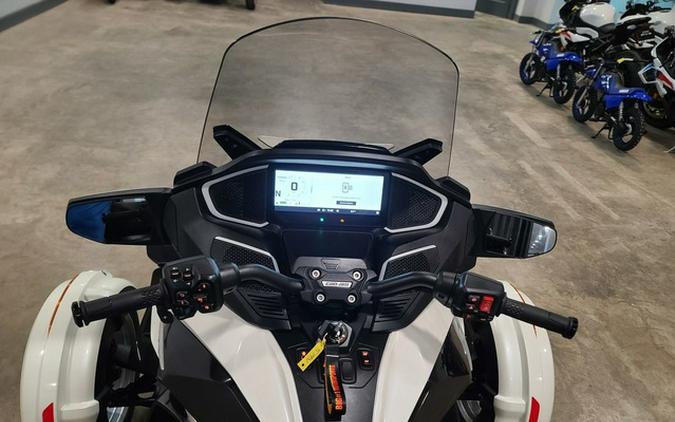 2026 Can-Am Spyder RT Limited Platine