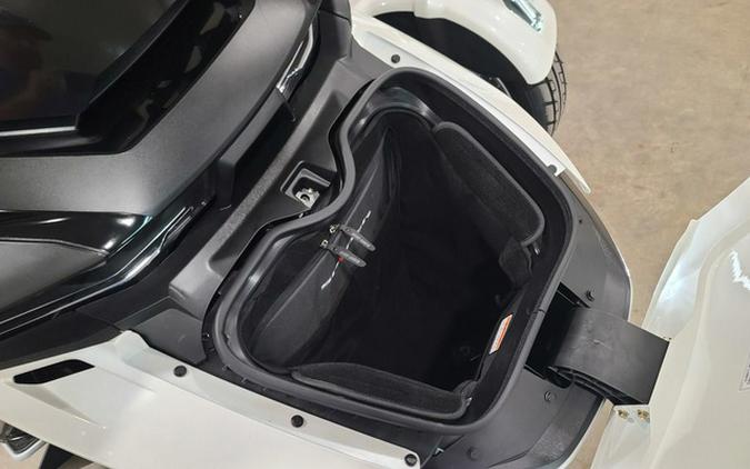 2026 Can-Am Spyder RT Limited Platine