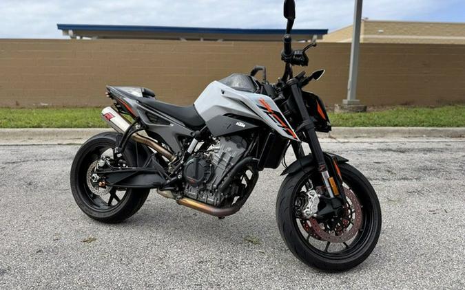 2023 KTM Duke 790