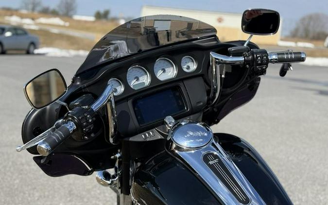 2020 Harley-Davidson® FLHX - Street Glide®