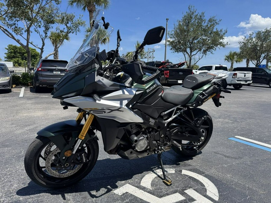 2024 Suzuki GSX-S1000GX Plus