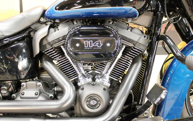 2022 Harley-Davidson® FLHCS - Heritage Classic 114
