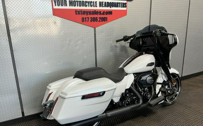 2024 Harley-Davidson Street Glide Base