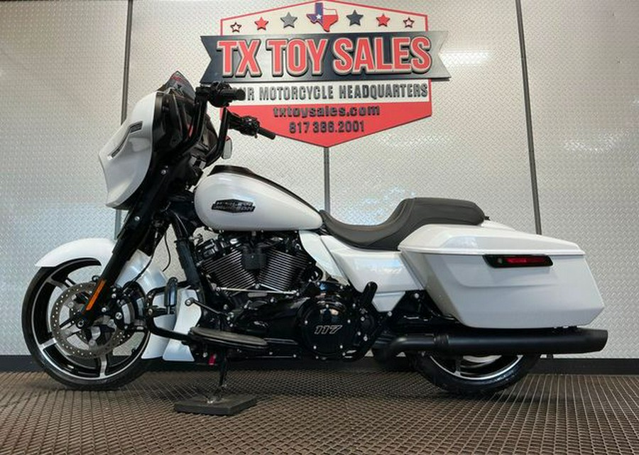 2024 Harley-Davidson Street Glide Base